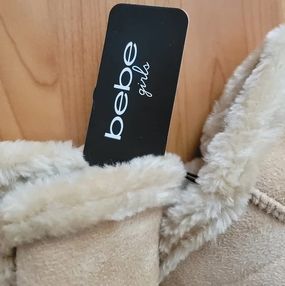Bebe Little Girl's Size 13, 1, 2 Fur Lined Winter Boot with Rhinestone Details - Picture 7 of 12